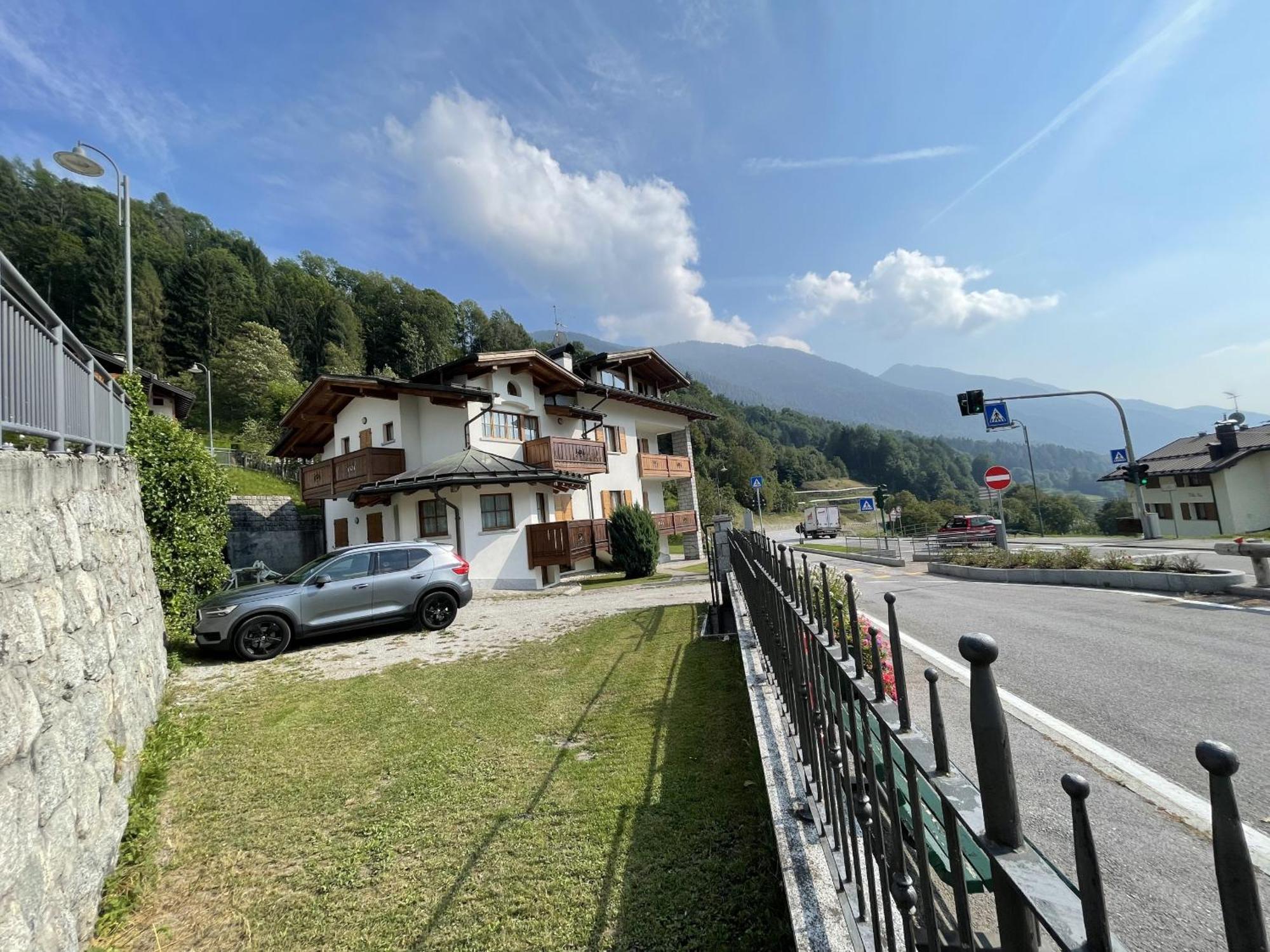 Casa Adamello Giustino公寓 外观 照片